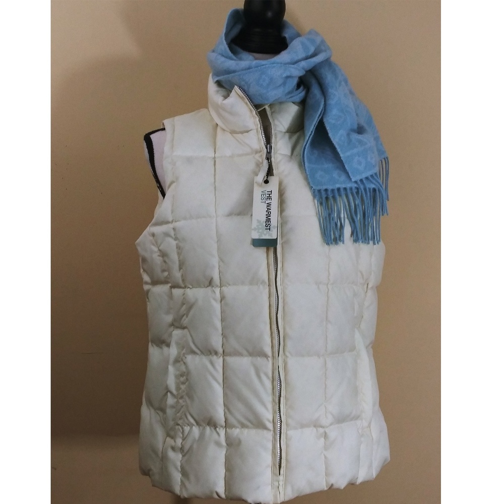 NWT Gap Thermal Ivory Vest Size Medium